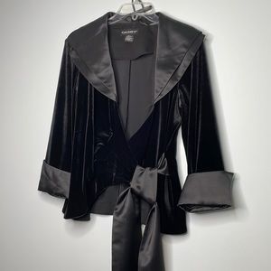 Cachet velvet suit